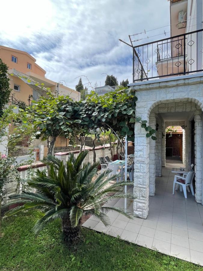 Guest House Aldin Ulcinj Esterno foto