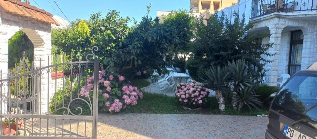 Guest House Aldin Ulcinj Esterno foto