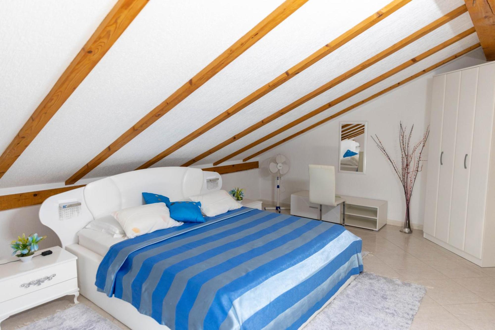 Guest House Aldin Ulcinj Esterno foto