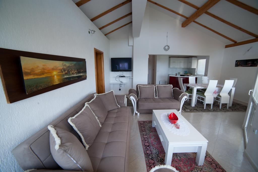 Guest House Aldin Ulcinj Esterno foto