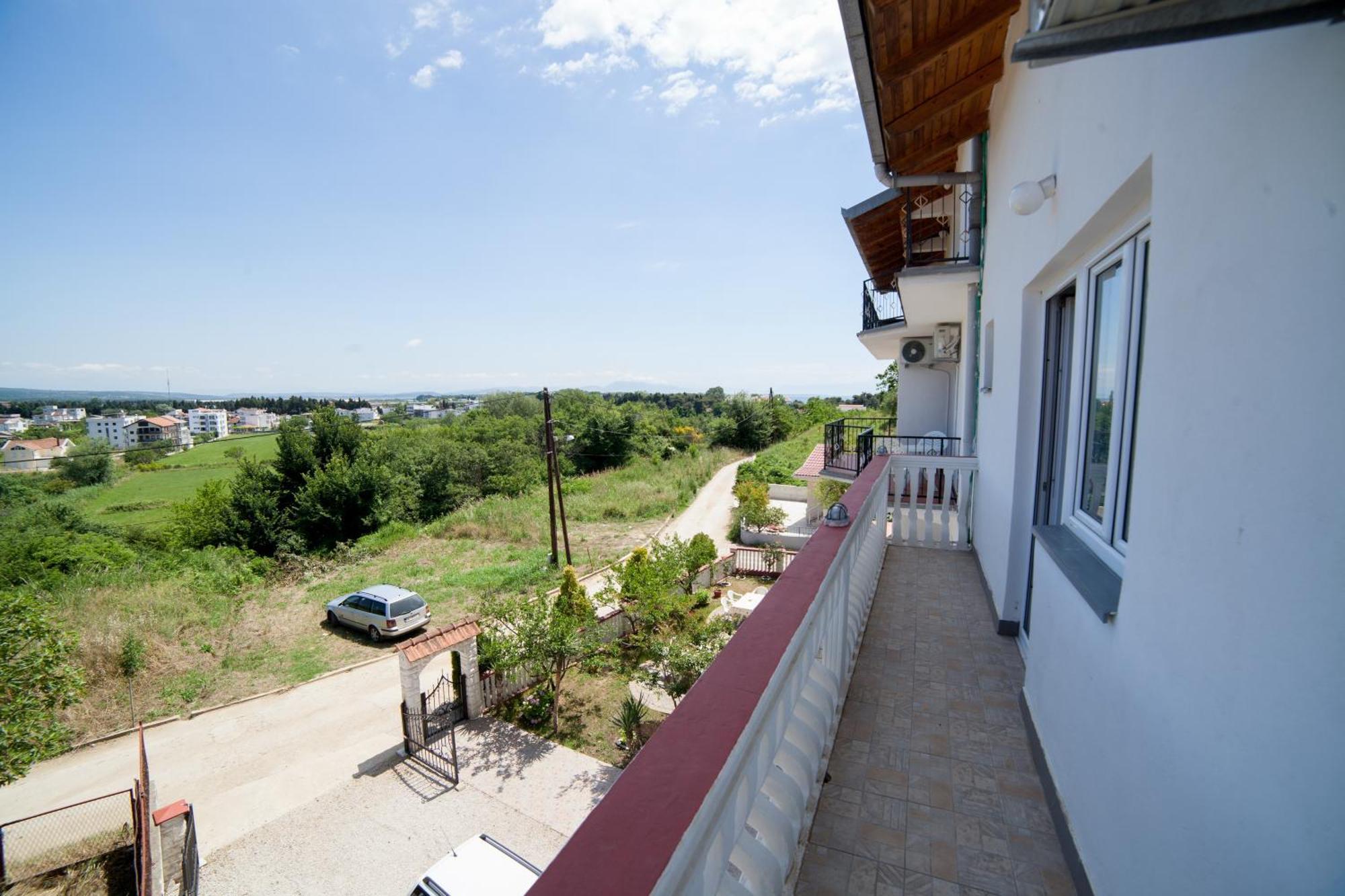 Guest House Aldin Ulcinj Esterno foto