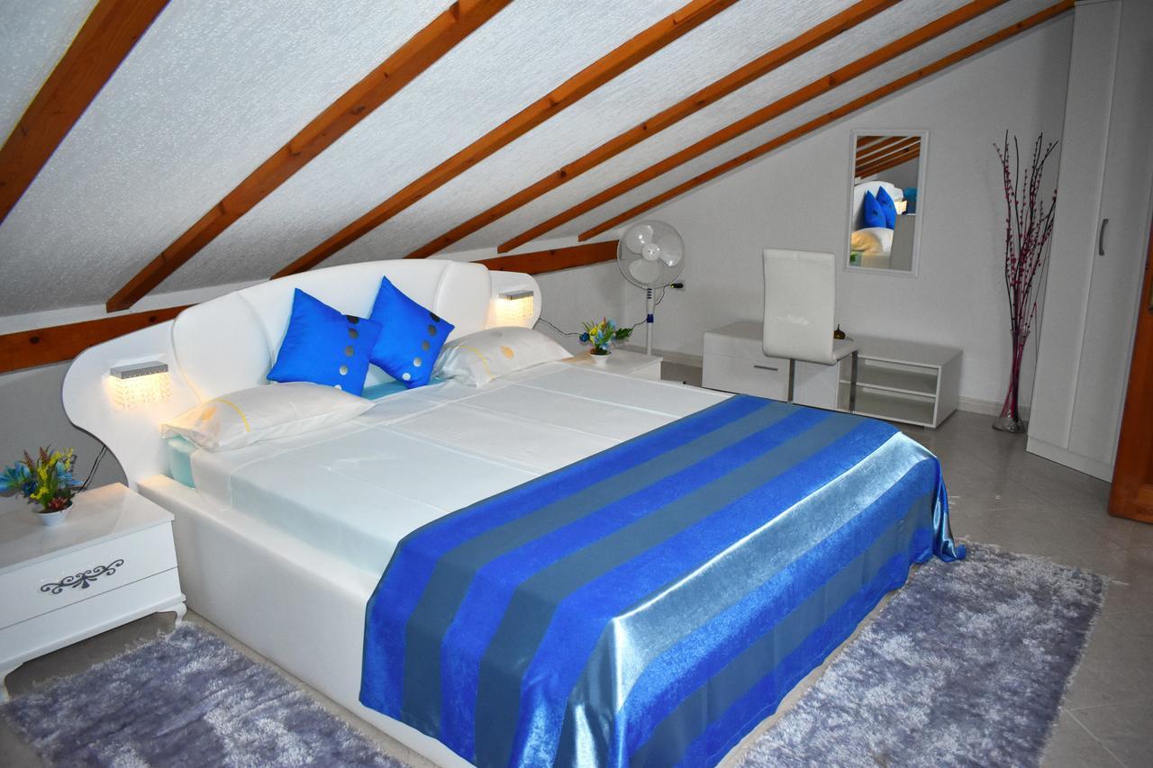 Guest House Aldin Ulcinj Esterno foto