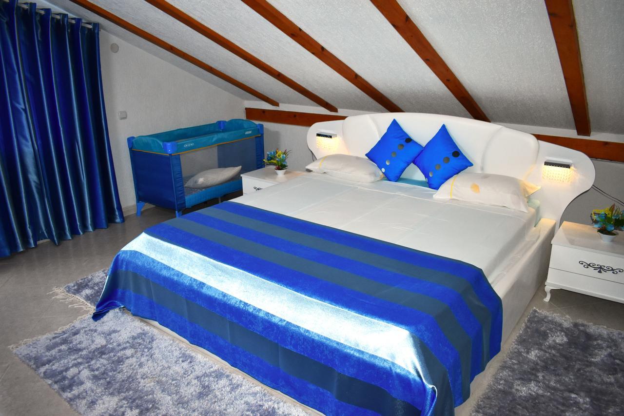 Guest House Aldin Ulcinj Esterno foto
