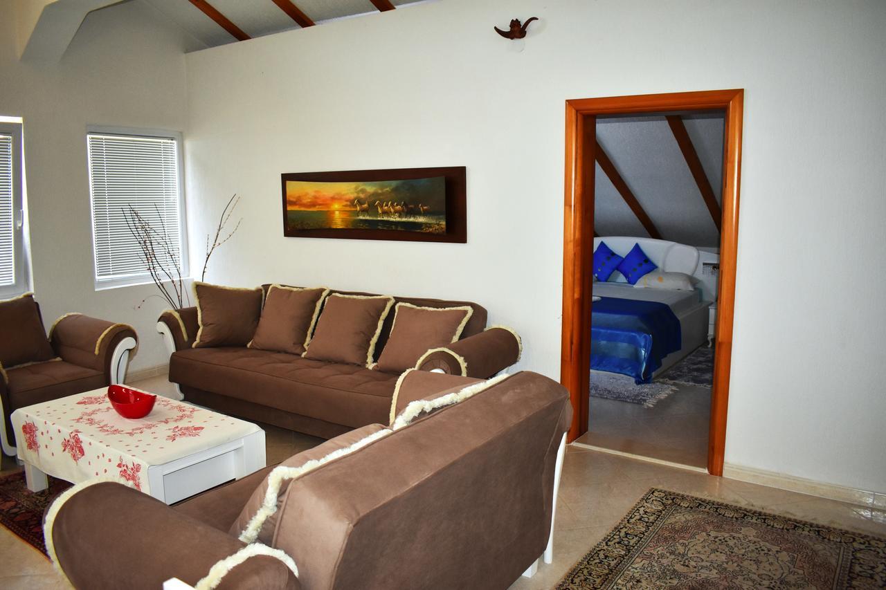 Guest House Aldin Ulcinj Esterno foto