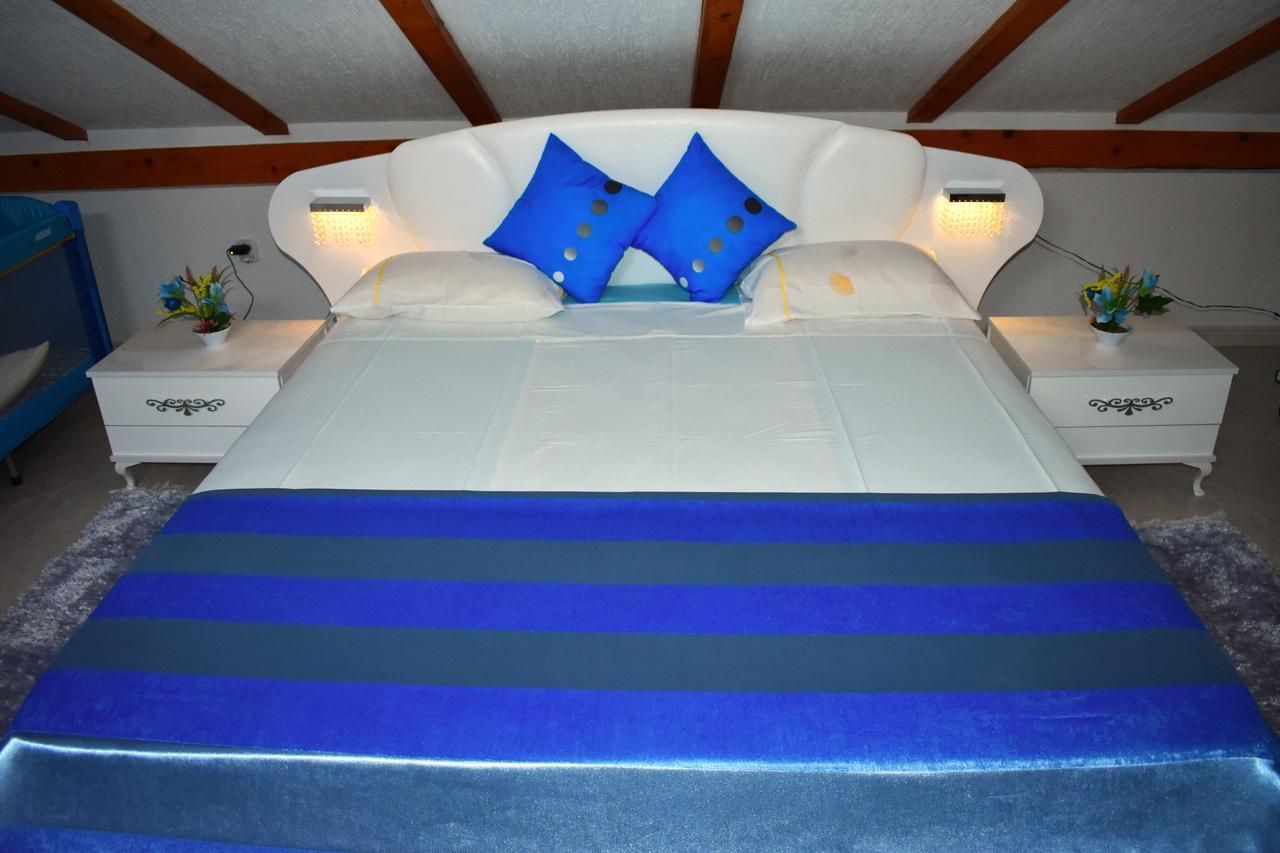 Guest House Aldin Ulcinj Esterno foto