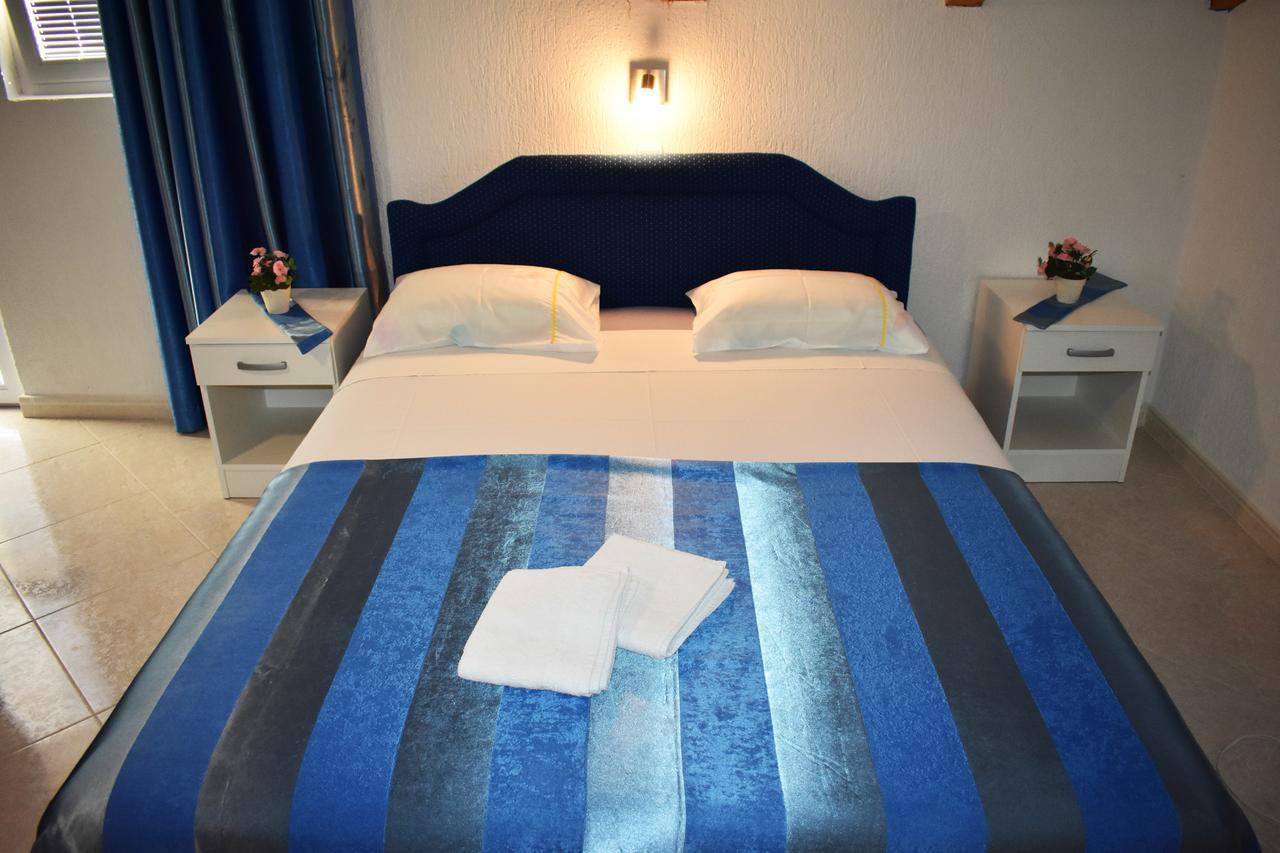 Guest House Aldin Ulcinj Esterno foto