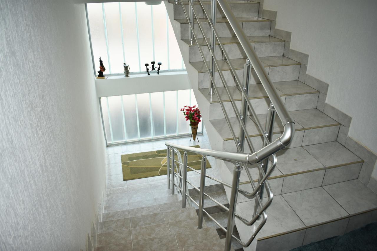 Guest House Aldin Ulcinj Esterno foto